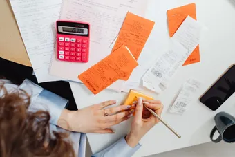 SERVICIOS DE ASESORÍA